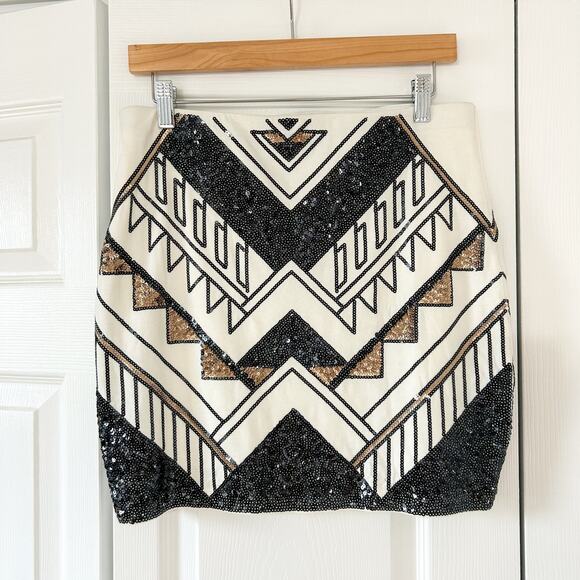 SOLD NWT Express Black White Gold Sequin Mini Skirt Size M Geometric Party Skirt - Picture 3 of 5